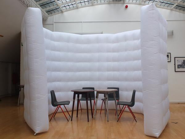 Using inflatable walls to ensure social distancing in workspace